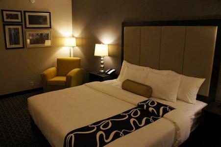 фото отеля Lexington Hotel at Detroit Metro Airport