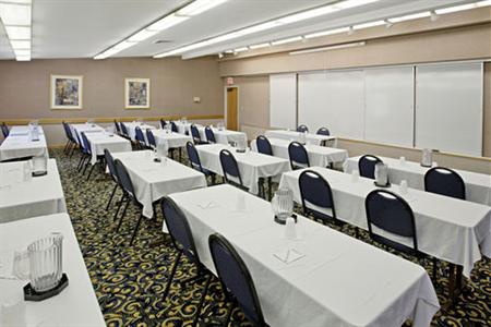 фото отеля Lexington Hotel at Detroit Metro Airport