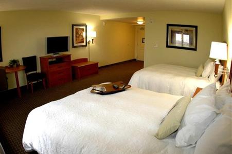 фото отеля Hampton Inn & Suites Airport Grand Rapids