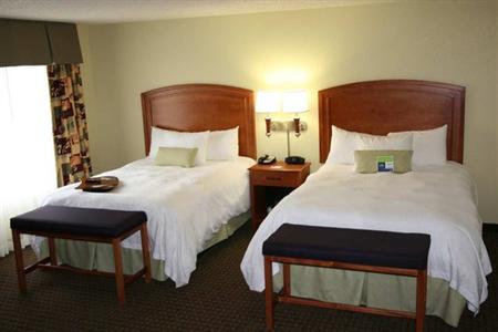 фото отеля Hampton Inn & Suites Airport Grand Rapids