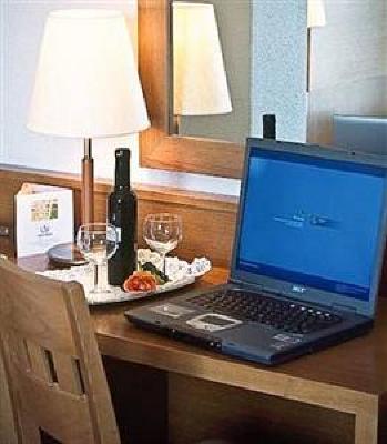 фото отеля Athos Hotel Athens