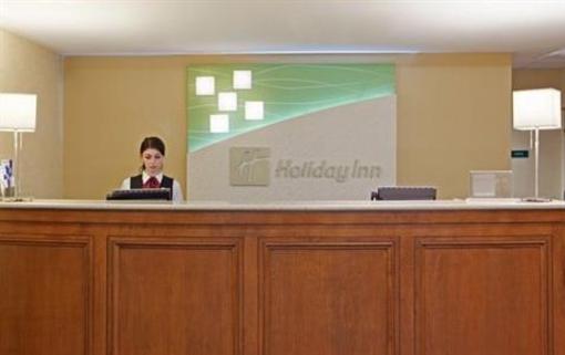 фото отеля Holiday Inn Airport Manchester (New Hampshire)