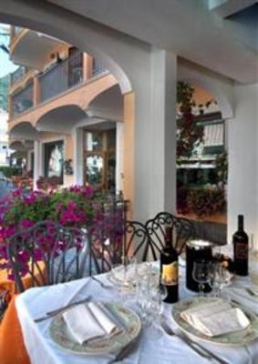 фото отеля Hotel Santa Lucia Minori