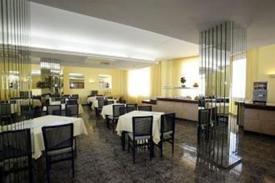 фото отеля Hotel Mediterraneo Ibiza
