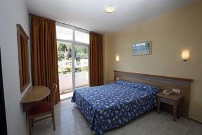 фото отеля Hotel Mediterraneo Ibiza