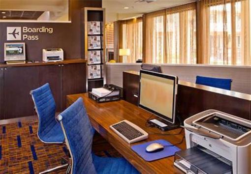 фото отеля Courtyard Hotel North Raleigh