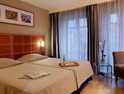 фото отеля Eurostars Grand Place