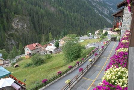 фото отеля Madatsch Hotel Prato Allo Stelvio