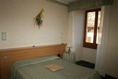 фото отеля Hotel Miralago