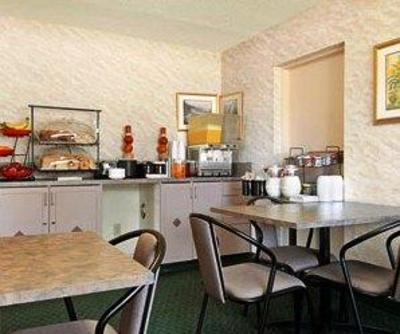 фото отеля Ramada Limited Calgary