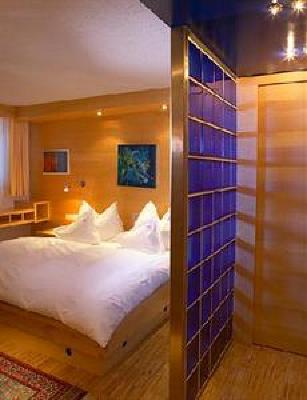 фото отеля Hotel Goldener Adler Ischgl