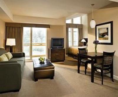 фото отеля Executive Suites Garibaldi Springs Resort