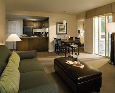 фото отеля Executive Suites Garibaldi Springs Resort