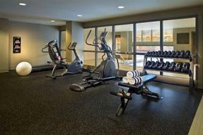 фото отеля Executive Suites Garibaldi Springs Resort