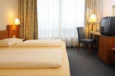 фото отеля Arcadia Hotel Wuppertal