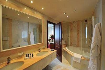 фото отеля Internazionale Hotel Bologna