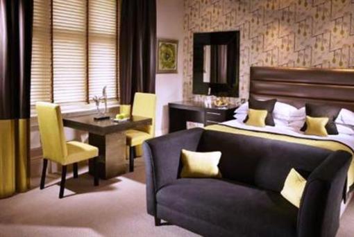 фото отеля Alexander House Hotel East Grinstead