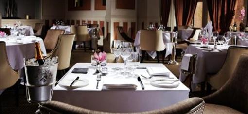 фото отеля Alexander House Hotel East Grinstead