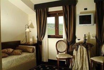 фото отеля Antica Stazione Hotel Chiaramonte Gulfi