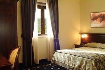 фото отеля Antica Stazione Hotel Chiaramonte Gulfi