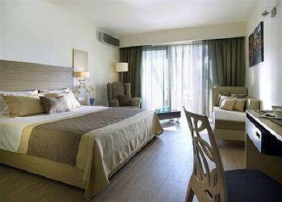 фото отеля Filion Suites Resort & Spa
