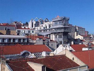 фото отеля Lisbon Short Stay Apartments Baixa