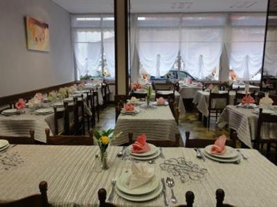 фото отеля Hotel des Pays Bas