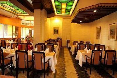 фото отеля The Everest Hotel