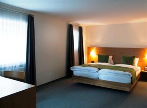 фото отеля Hotel Guardaval Scuol