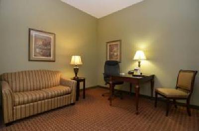 фото отеля BEST WESTERN Two Rivers Hotel & Suites