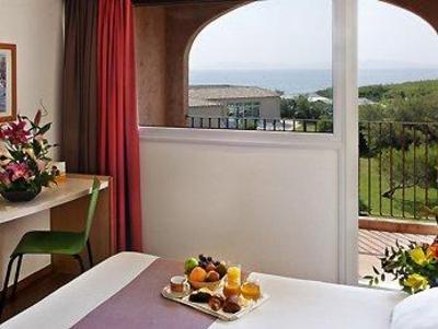 фото отеля Ibis Thalassa Hyeres Plage