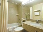 фото отеля Econo Lodge Inn & Suites Downtown Toronto