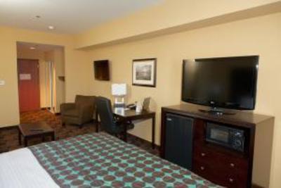 фото отеля BEST WESTERN Motorsports Inn & Suites
