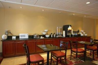 фото отеля BEST WESTERN Motorsports Inn & Suites