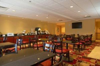 фото отеля BEST WESTERN Motorsports Inn & Suites