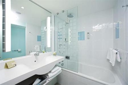 фото отеля Novotel Wolverhampton
