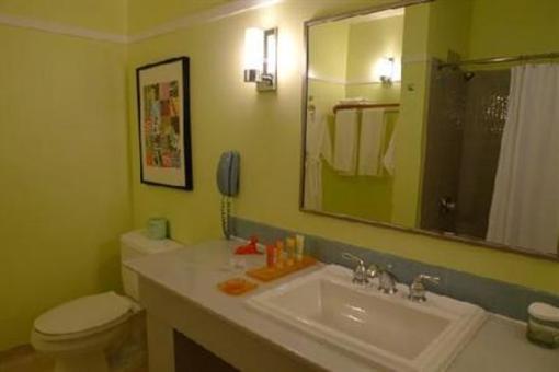 фото отеля Inn at Oyster Point