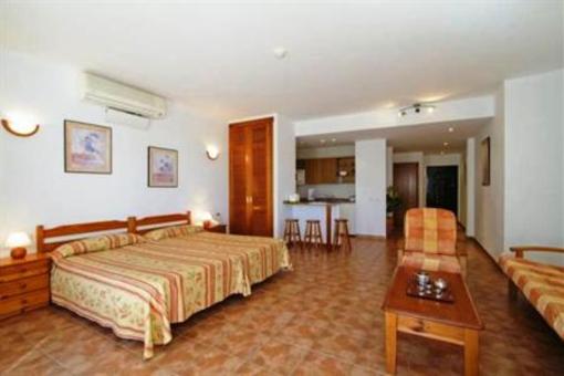 фото отеля Las Colinas Aparthotel Lanzarote