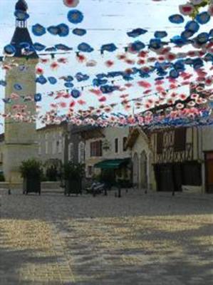 фото отеля Les Remparts Hotel Gensac
