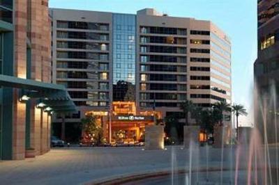 фото отеля Hilton Suites Phoenix