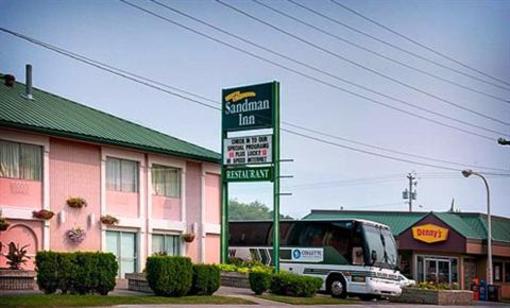 фото отеля Sandman Inn Kamloops