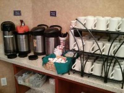 фото отеля BEST WESTERN PLUS Lincoln Sands Suites