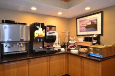 фото отеля BEST WESTERN PLUS Lincoln Sands Suites