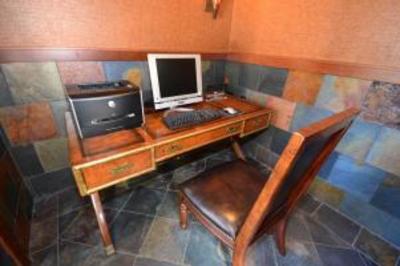 фото отеля BEST WESTERN PLUS Lincoln Sands Suites