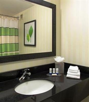 фото отеля Fairfield Inn Rochester East