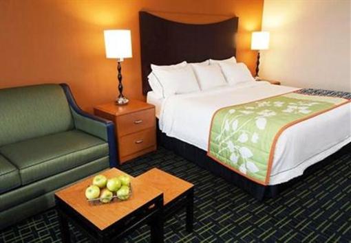 фото отеля Fairfield Inn Rochester East