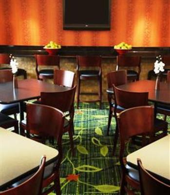 фото отеля Fairfield Inn Rochester East