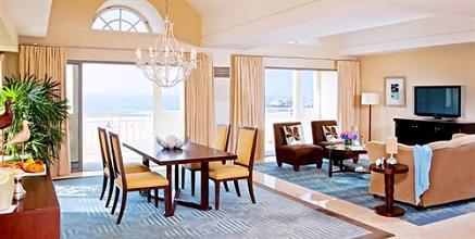 фото отеля Loews Santa Monica Beach Hotel