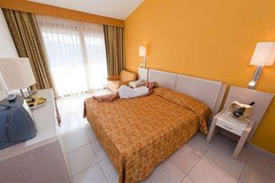 фото отеля Hotel Club Baja Bianca San Teodoro