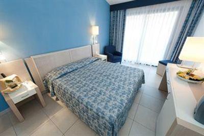 фото отеля Hotel Club Baja Bianca San Teodoro